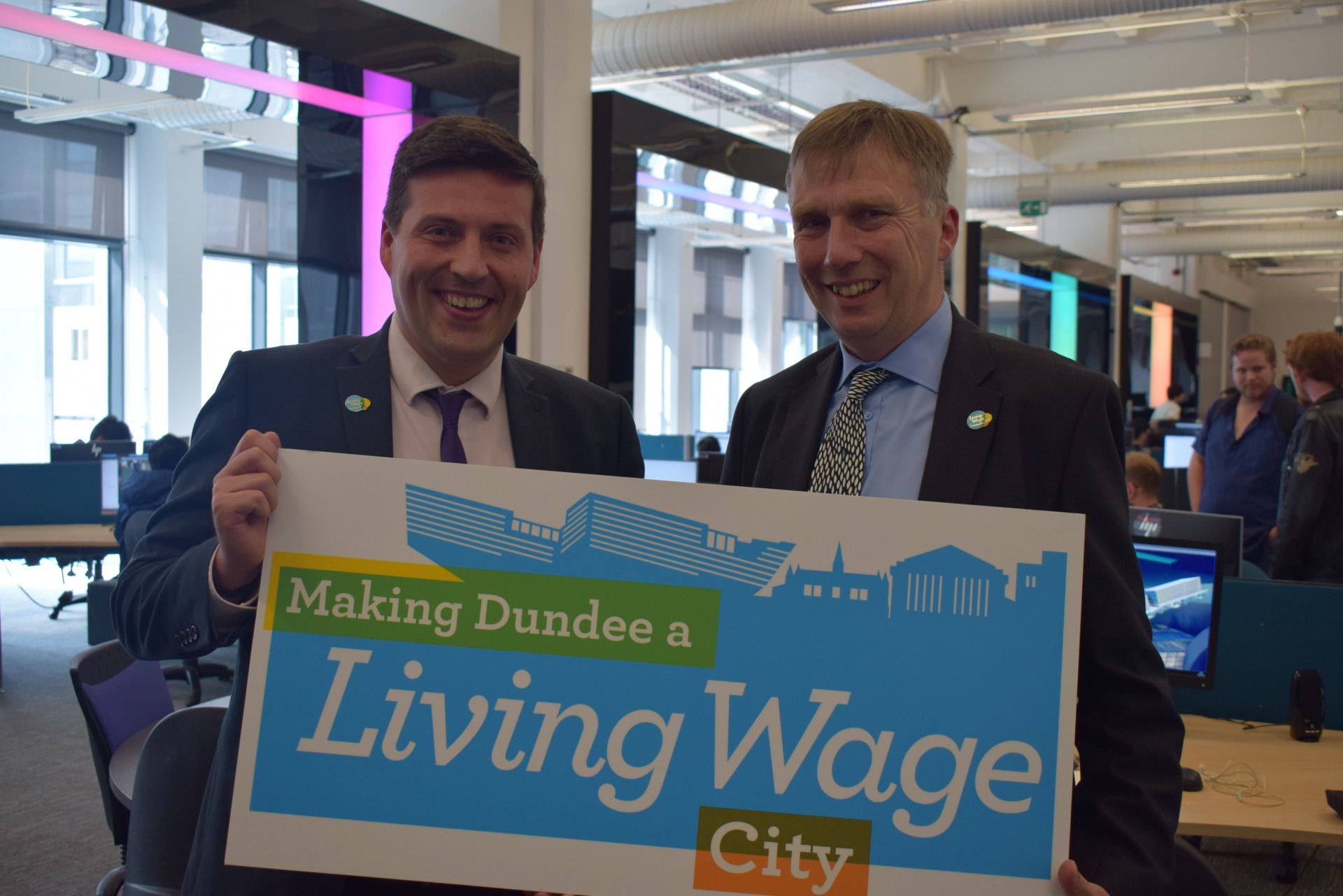 Minister for Fair Work Jamie Hepburn MSP with Abertay Vice-Principal Mark Batho